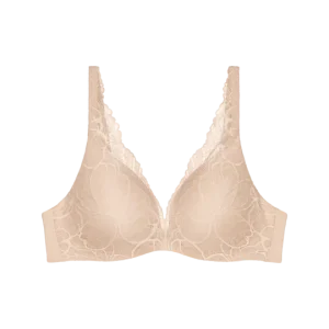 149862 | Triumph - Body Make-Up Illusion Lace WP Pudder